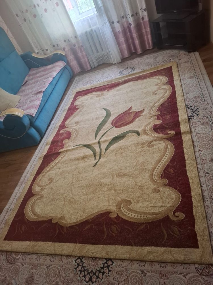 Ковер в отличном состоянии
