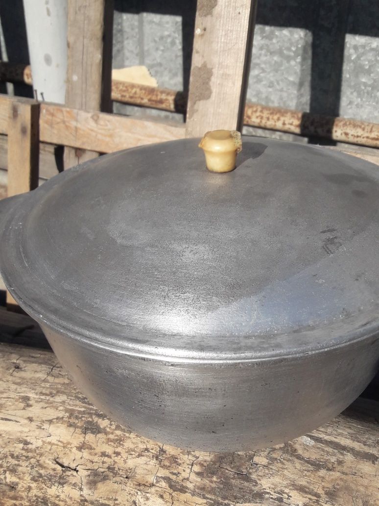 Продам казан на 6 литров