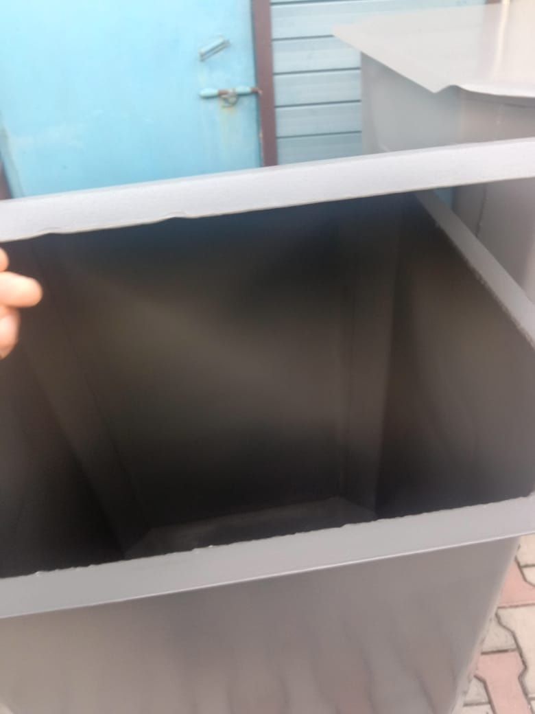 Продаётся мусорные баки