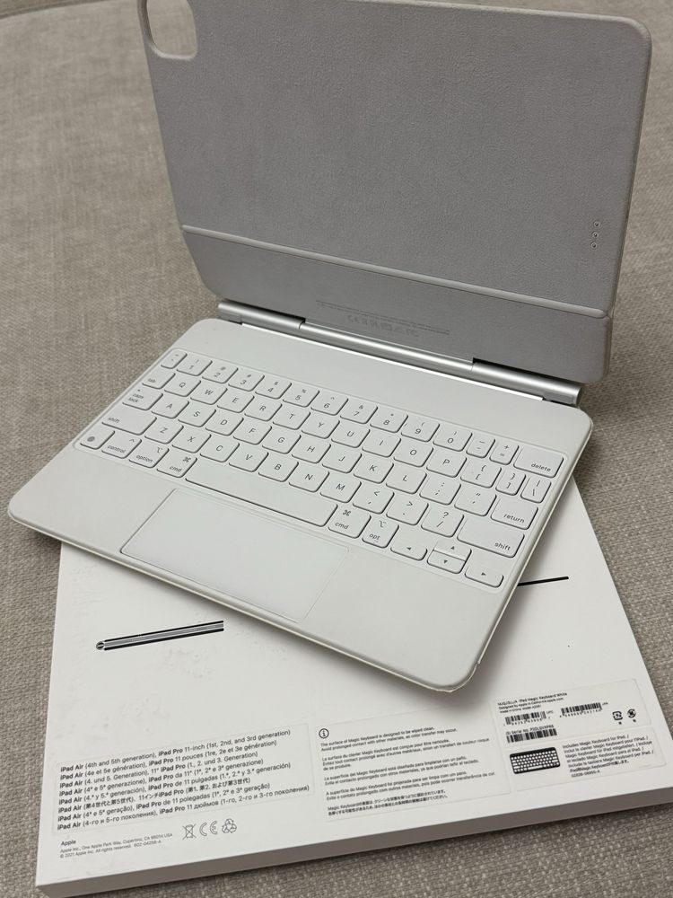 Оригинальная клавиатура Apple Magic Keyboard