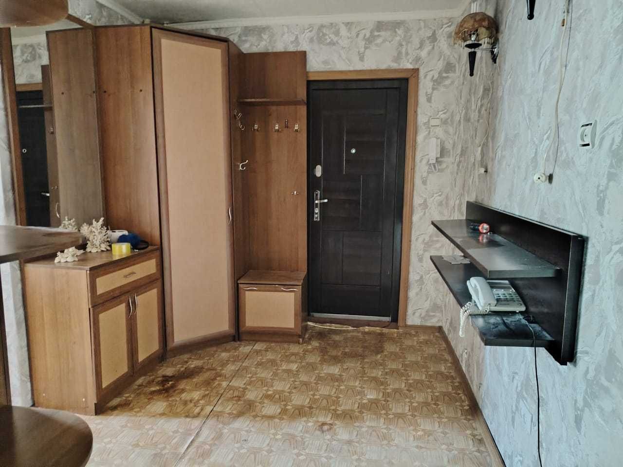 ПРОДАЮ  2-х комн.  СУПЕР квартиру  улучшенной планировки на 9 мкр
