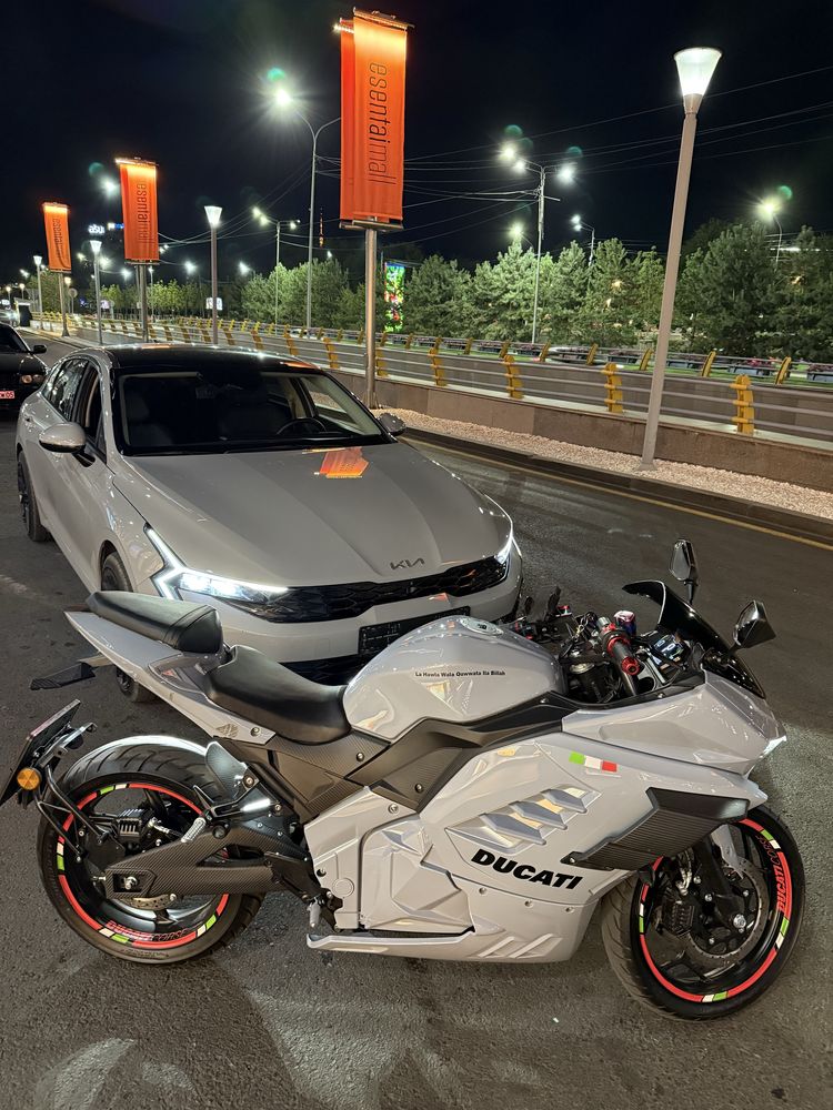 Электромотоцикл Ducati Panigale V4