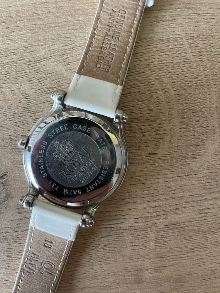 Часы Royal London 21296 женские