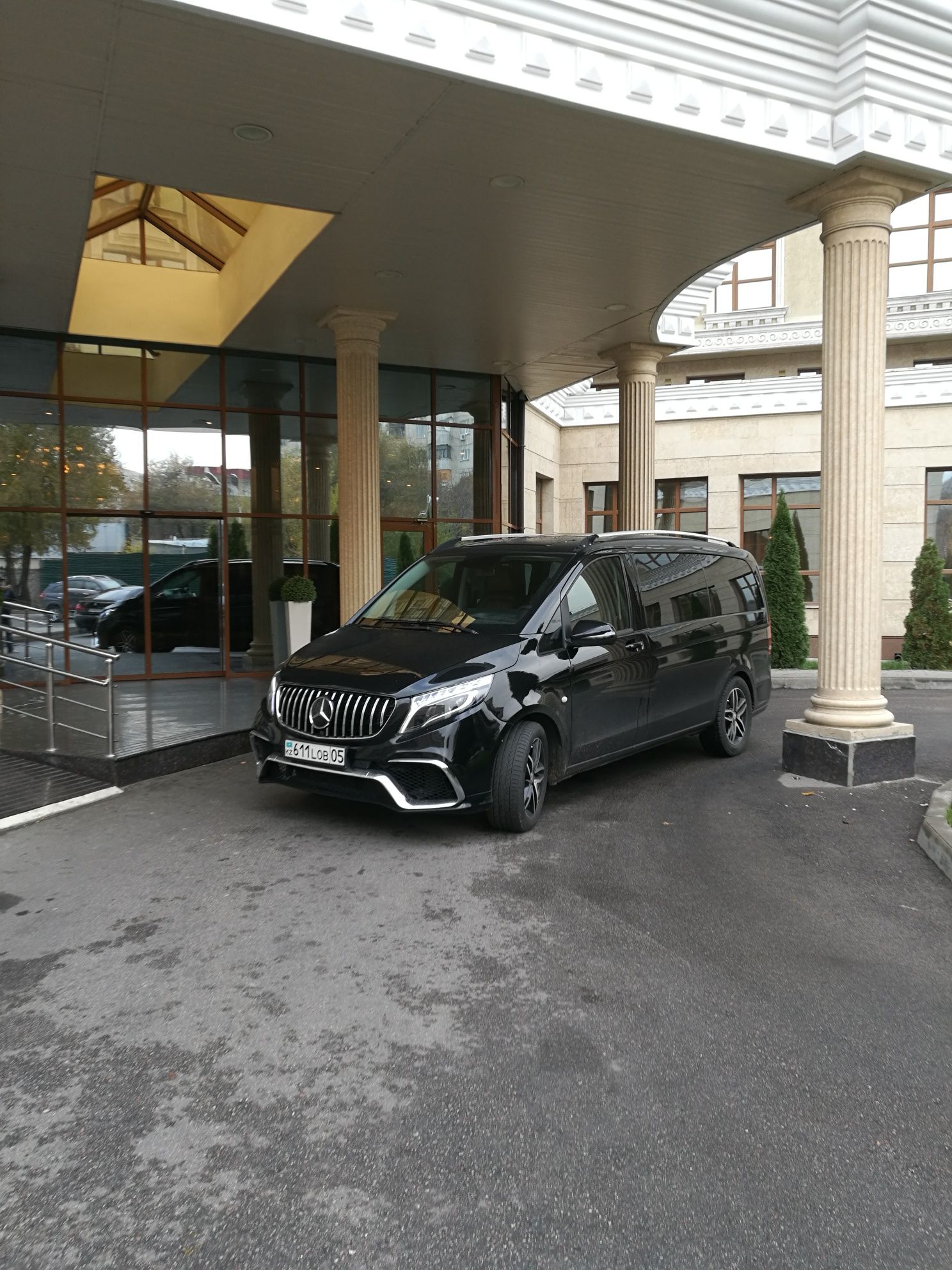 Прокат Аренда от 5000тг/час минивэн микроавтобус Спринтер Vclass Виана