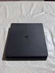 Playstation 4 slim 1TB, 2 джойстика, 4 игры