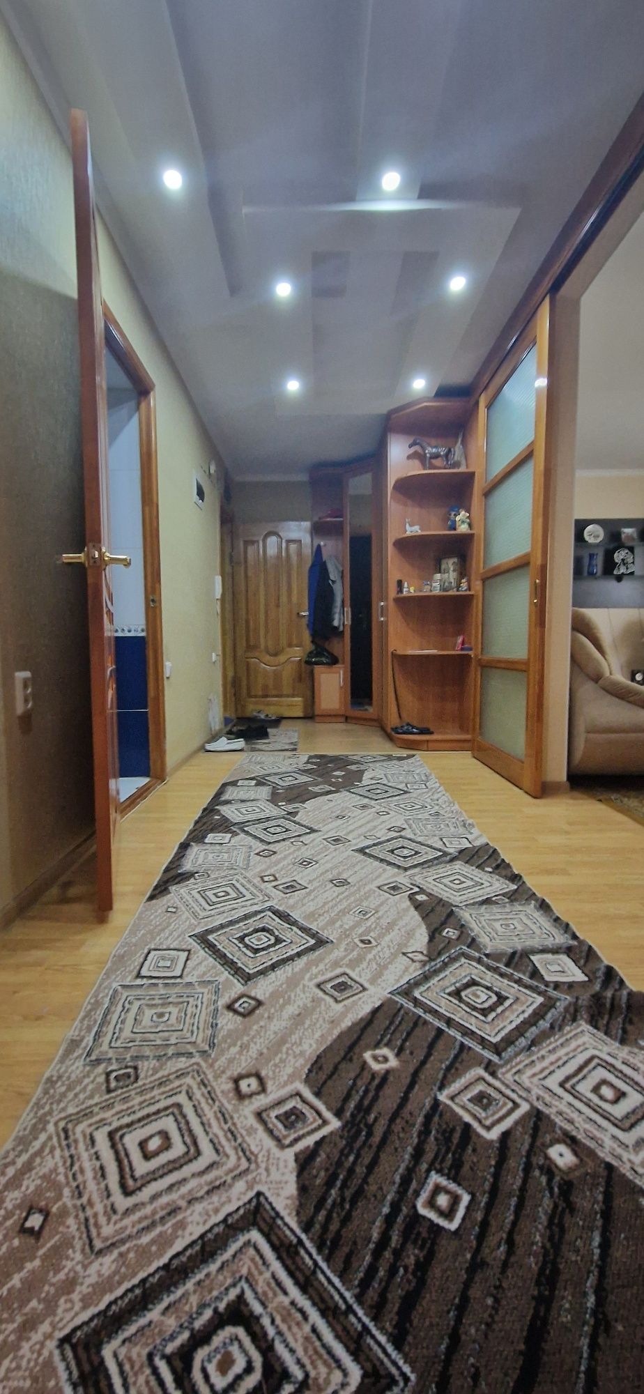 Продам 3 кв 107 квм рн Жилгородок
