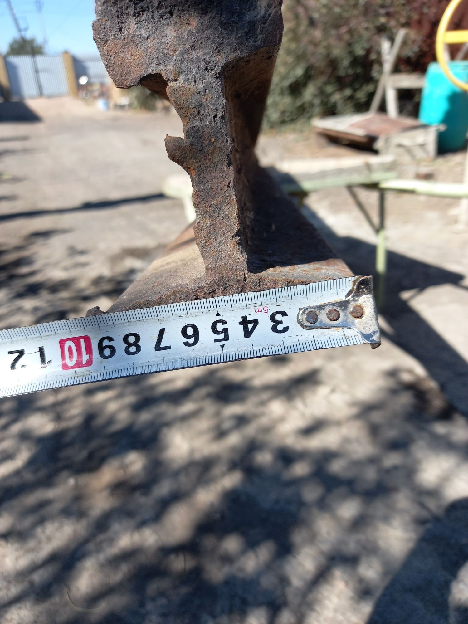 Продам рельсу 24