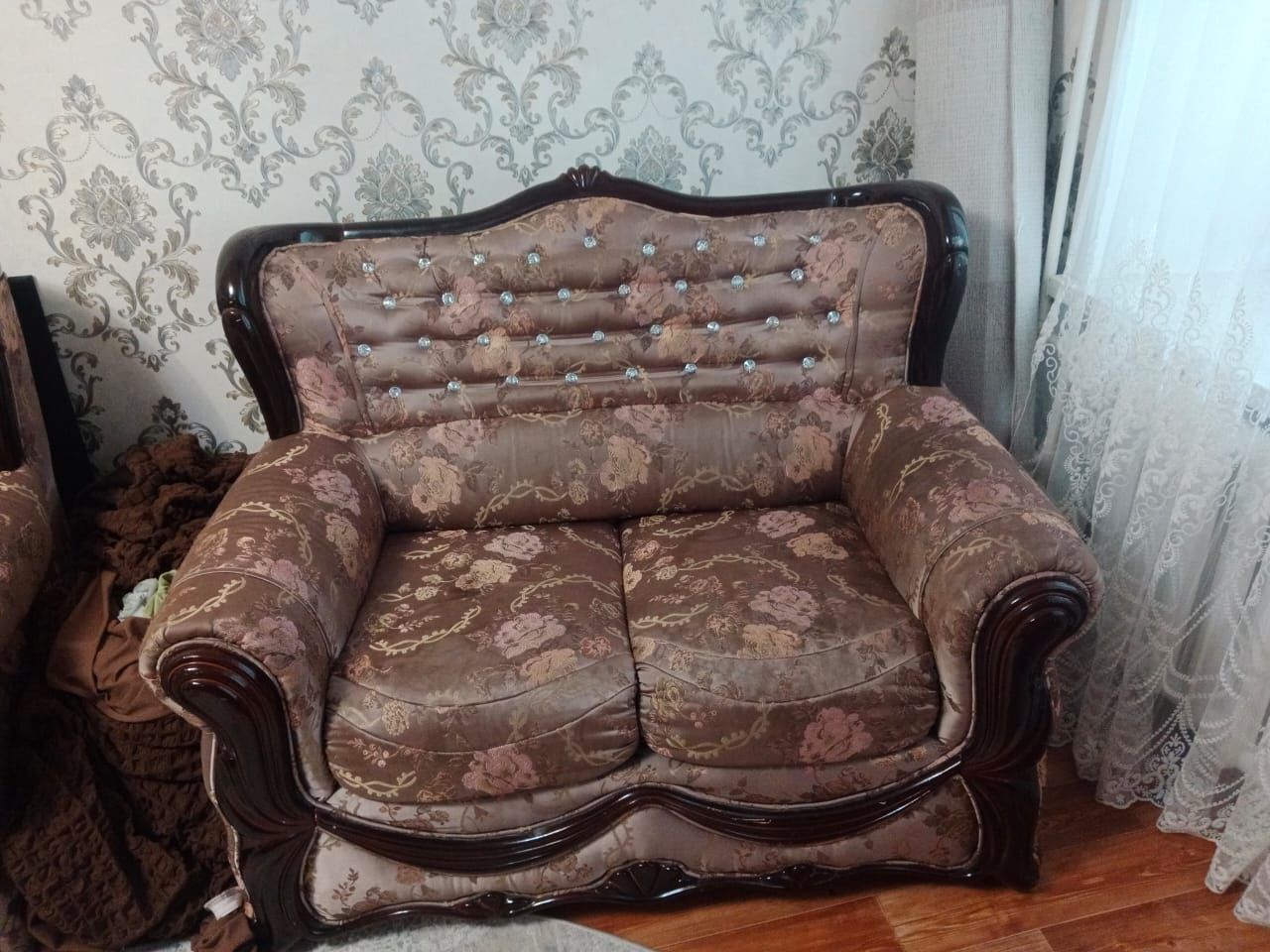Продам диван- кровать.