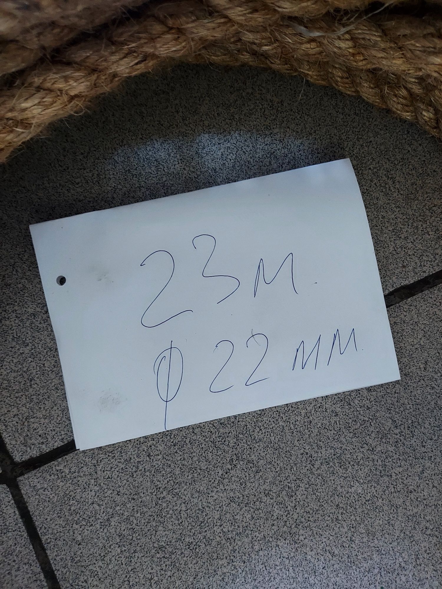 Верёвка пеньковая. Толщина 20,22 мм. Талрепы 16мм.