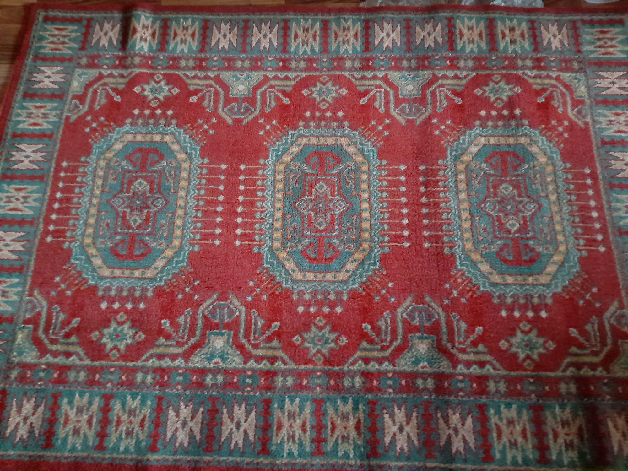 Ковёр шерсть.чистый.135/190.