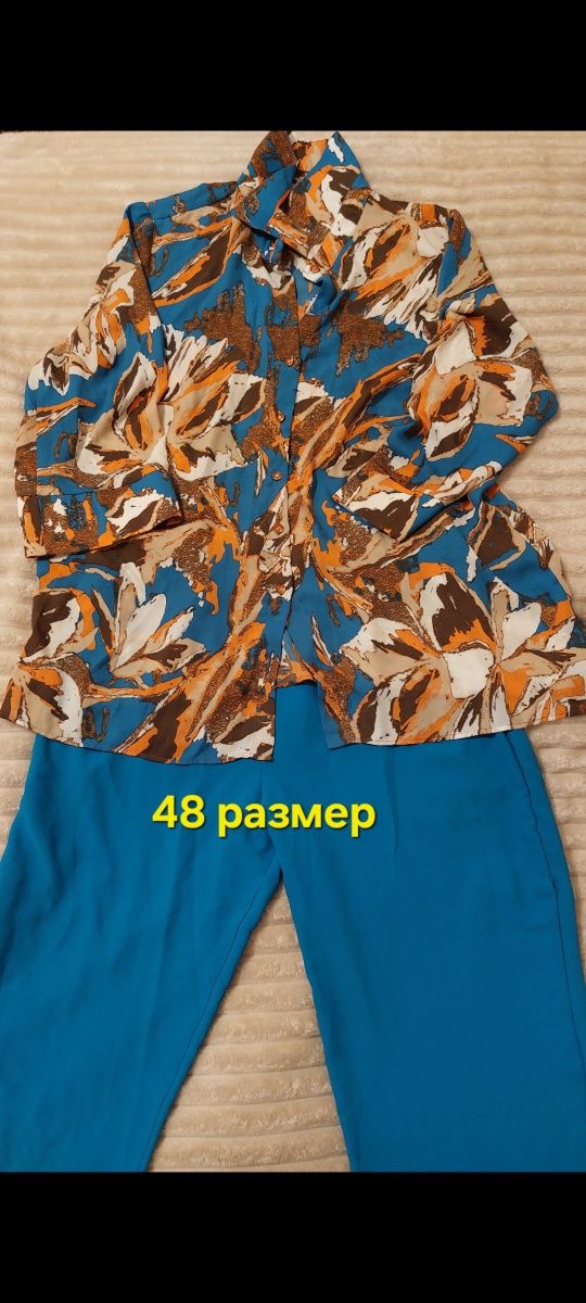 Продам платья  новые