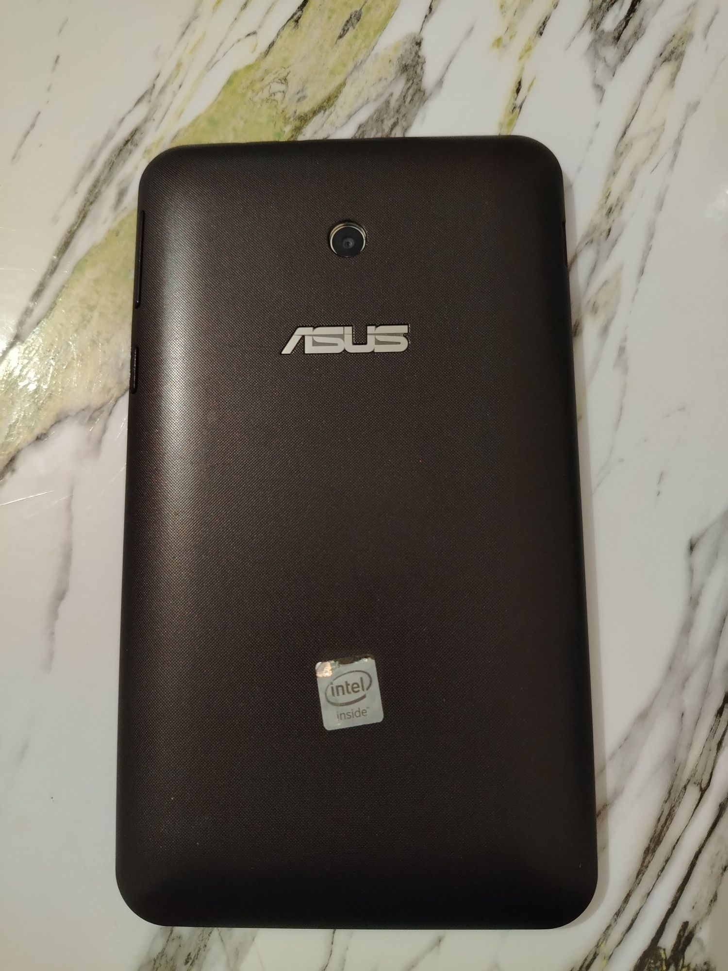 2 Samsung Galaxy Tab 3, ASUS MeMO Pad 7