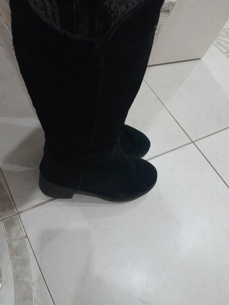 Продам Женские Зимние Сапожки