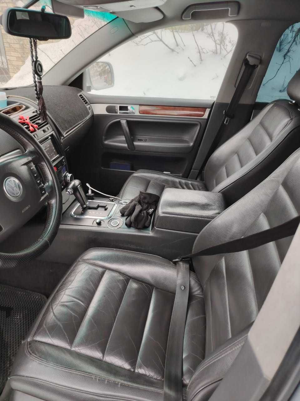 Продаю автомобиль Фольсфаген Таурег Volkswagen Touareg