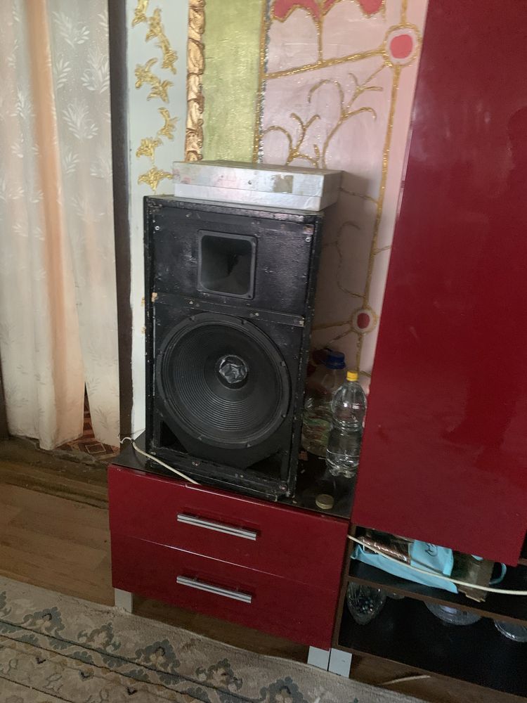 Продам музка все работает играет отлично