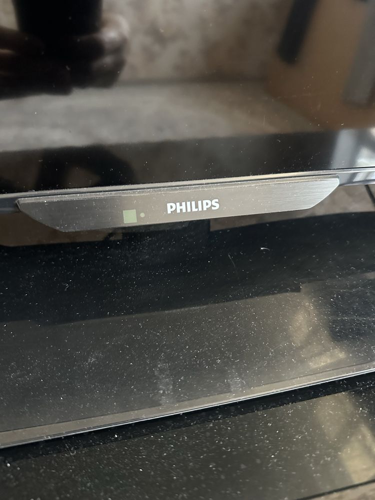 Телевизор Philips в хорошем состоянии