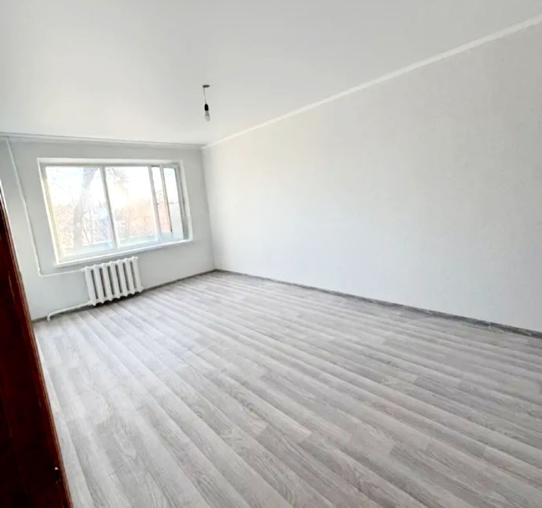 продам 3-х ком. 62кв. центр 2-этаж