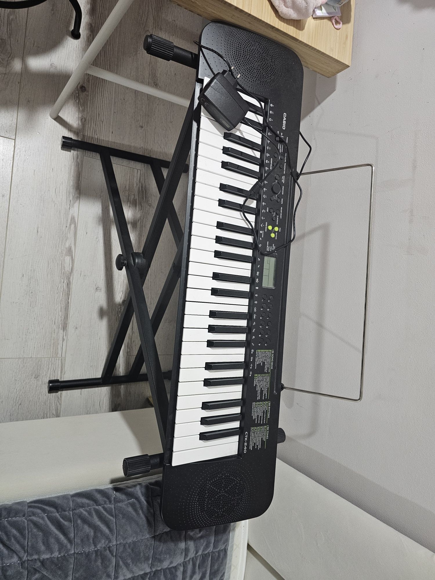 Синтезатор CTK 240