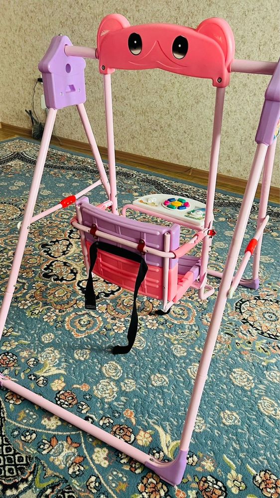 детский качеля с 3-5 лет почти новый исползовались только пол года