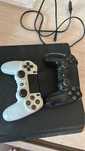 Продается PlayStation 4