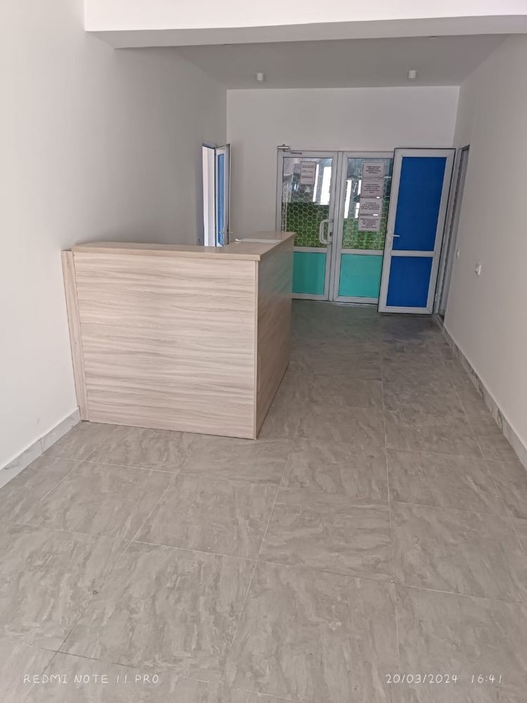 Футбольное поле крытое, футзал на газоне