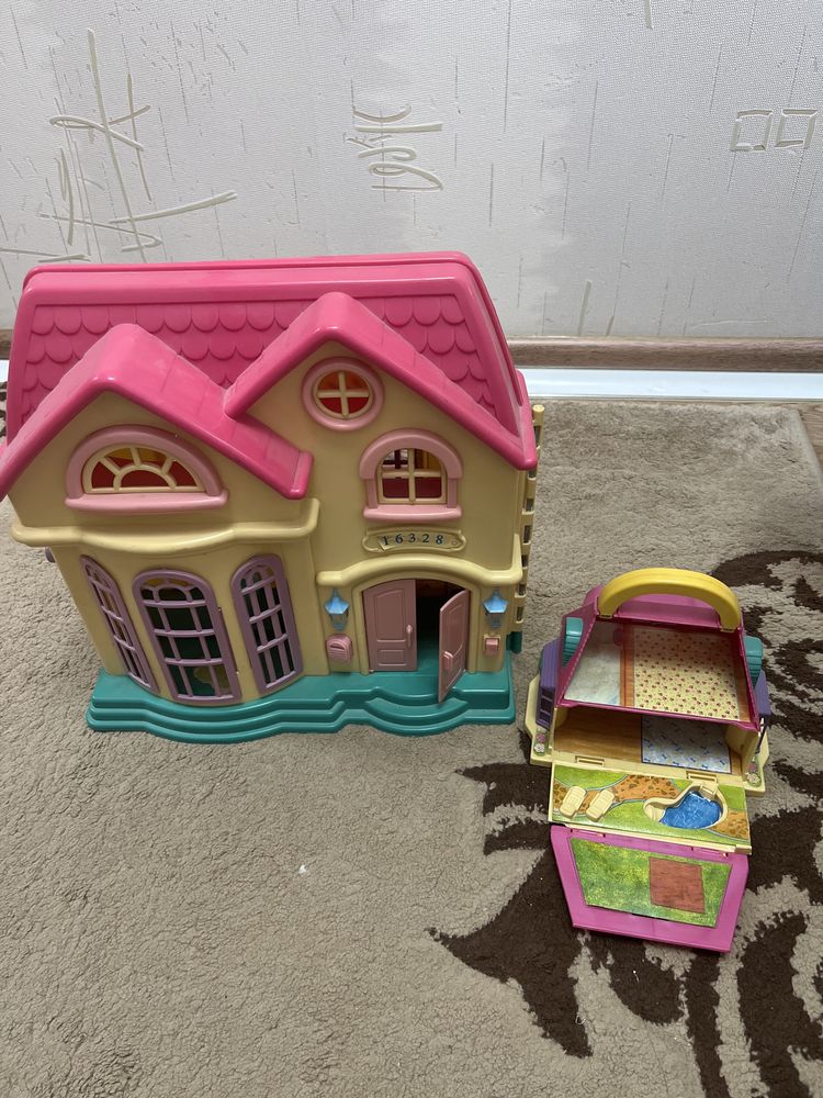 Домики игрушка продается