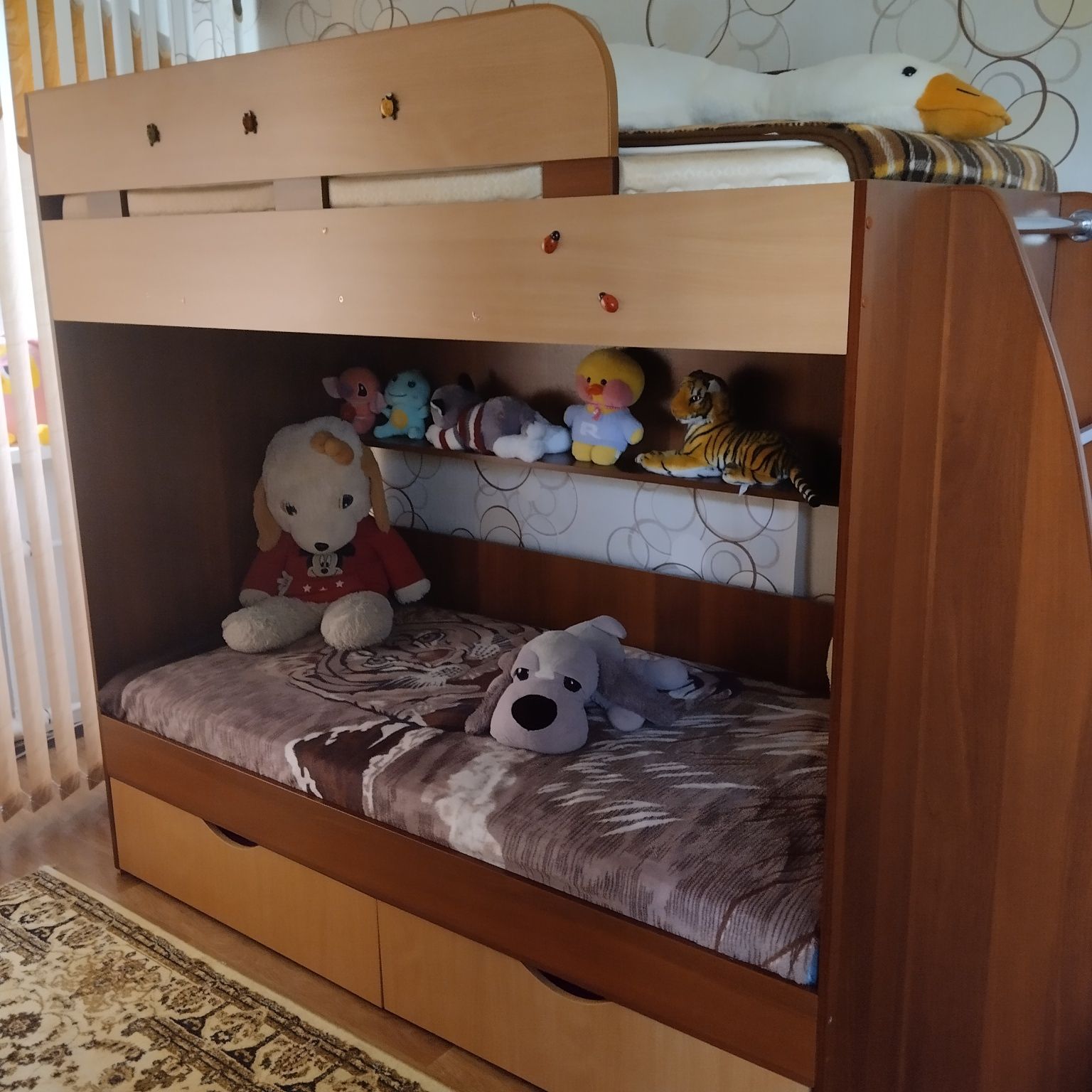 Продается двухъярусная кровать