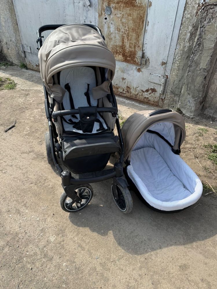 Продам коляску 2в1
