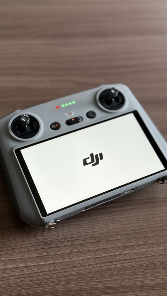 Продам квадрокоптер DJI Mini 3