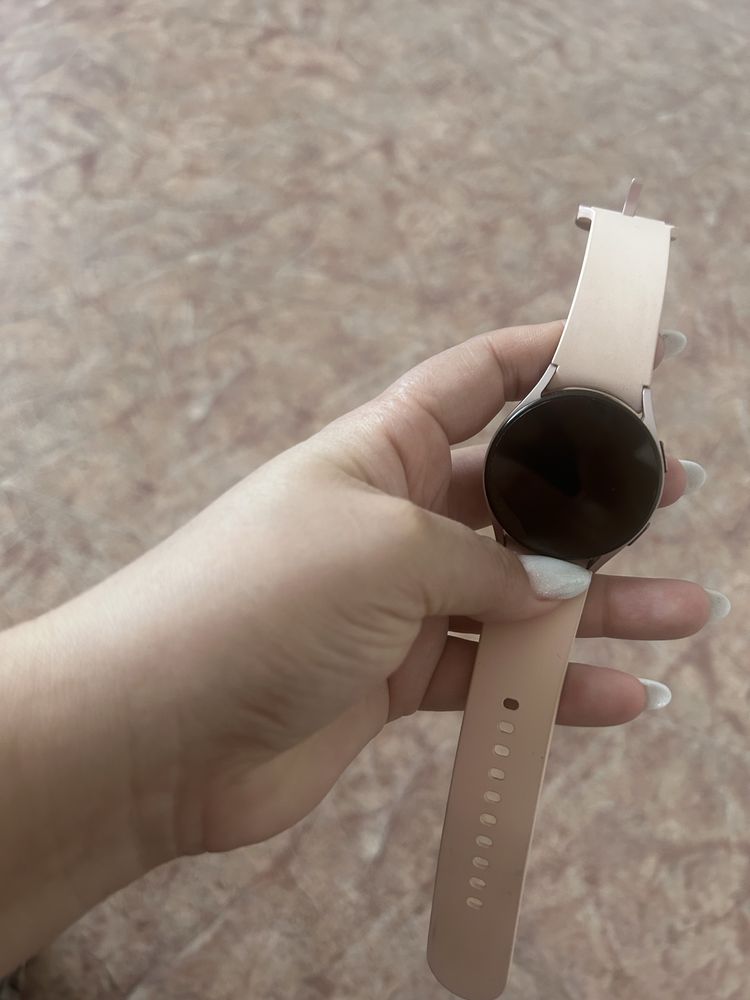 Продам часы samsung galaxy watch 5