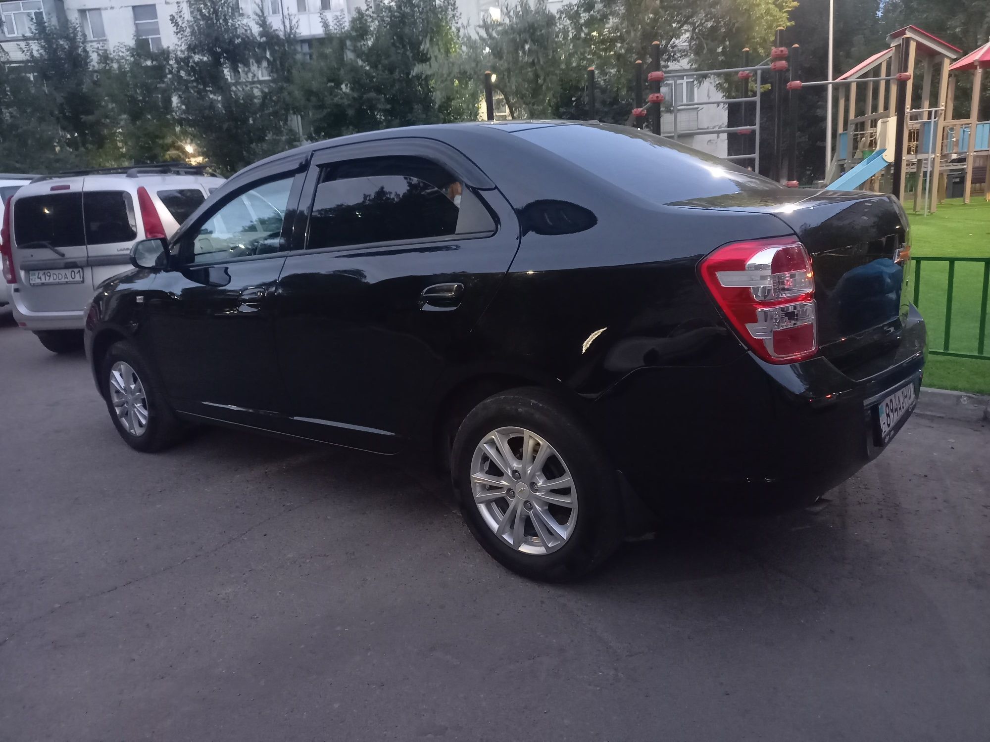 Продам Срочно Шевроле кобальт 23год АКПП