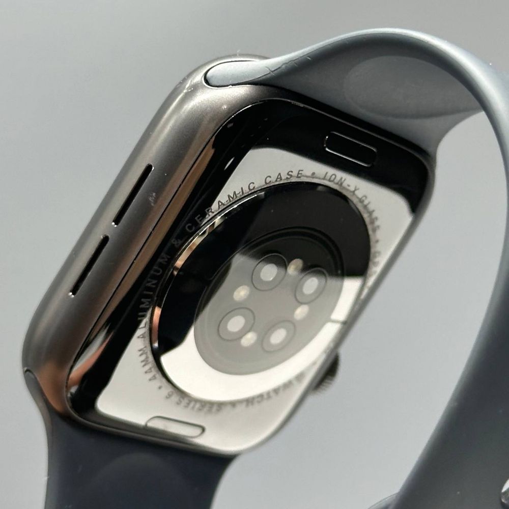 Продаю Apple Watch 6