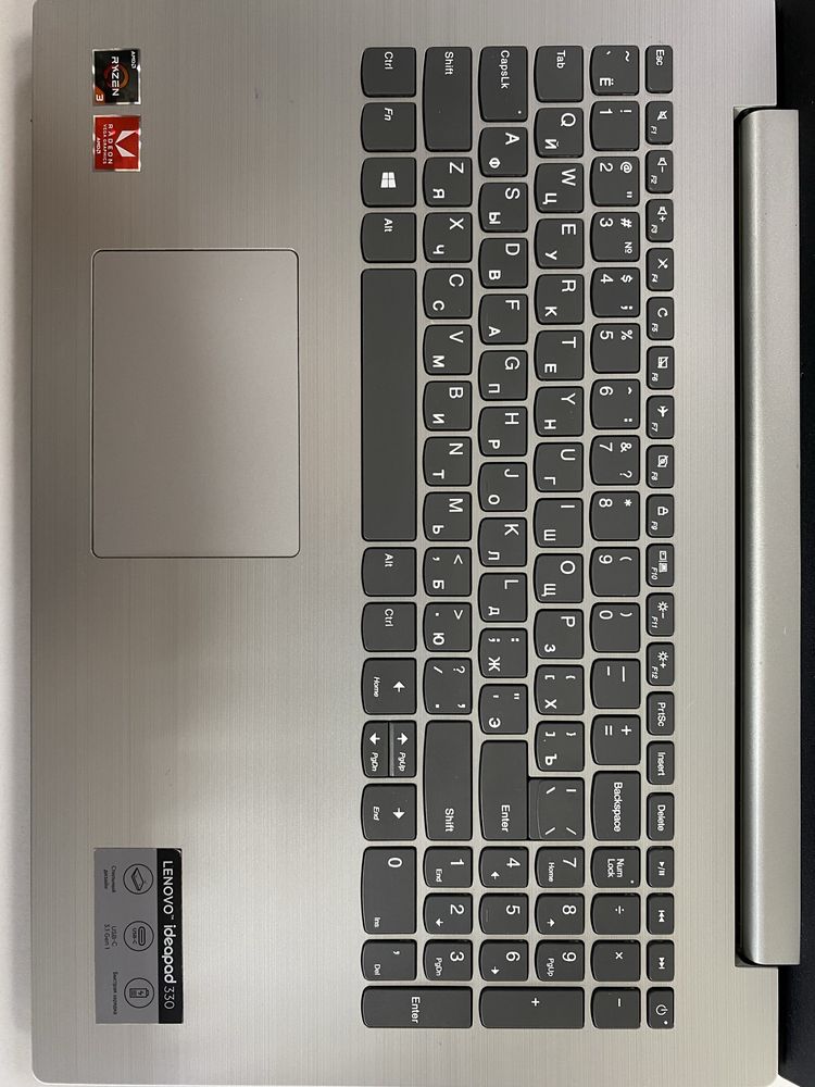 Офисный ноутбук Lenovo IdeaPad 330 в хорошем состоянии