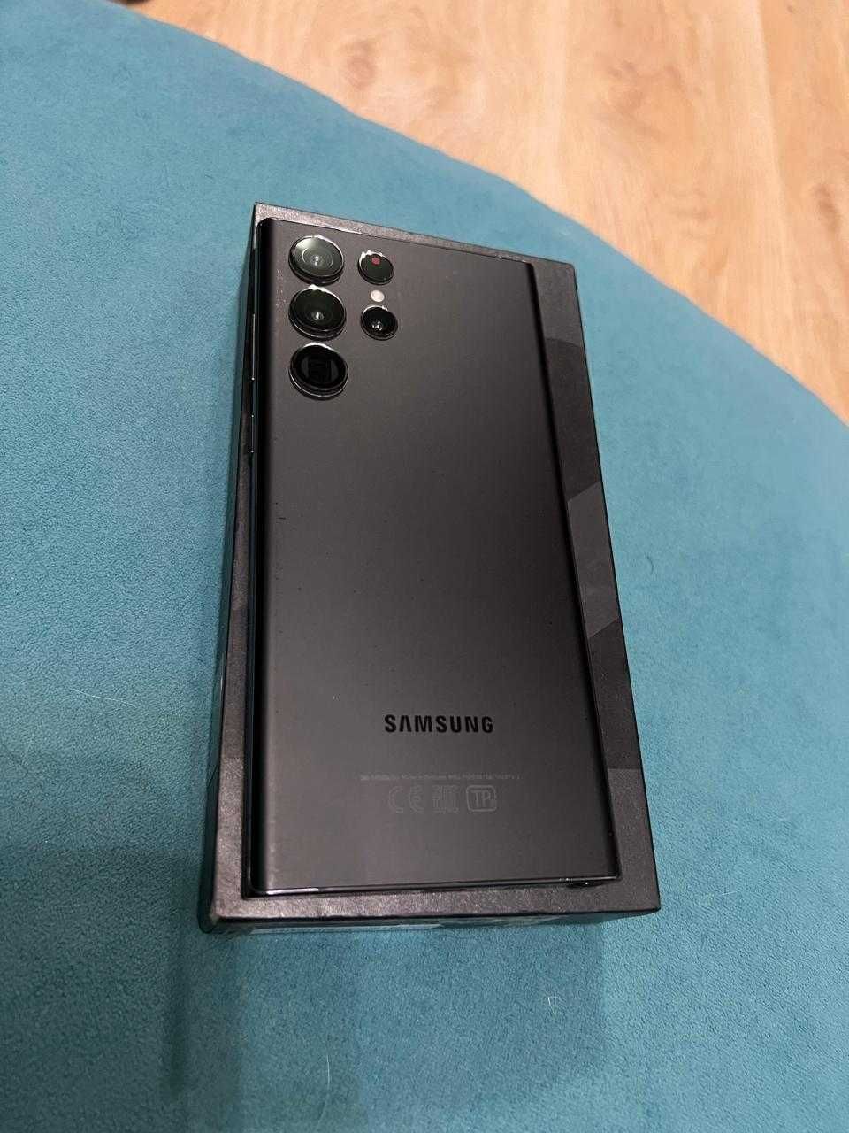 S22 Ultra 12/256gb меняю на айфон 14 256 строго. Другое мимо