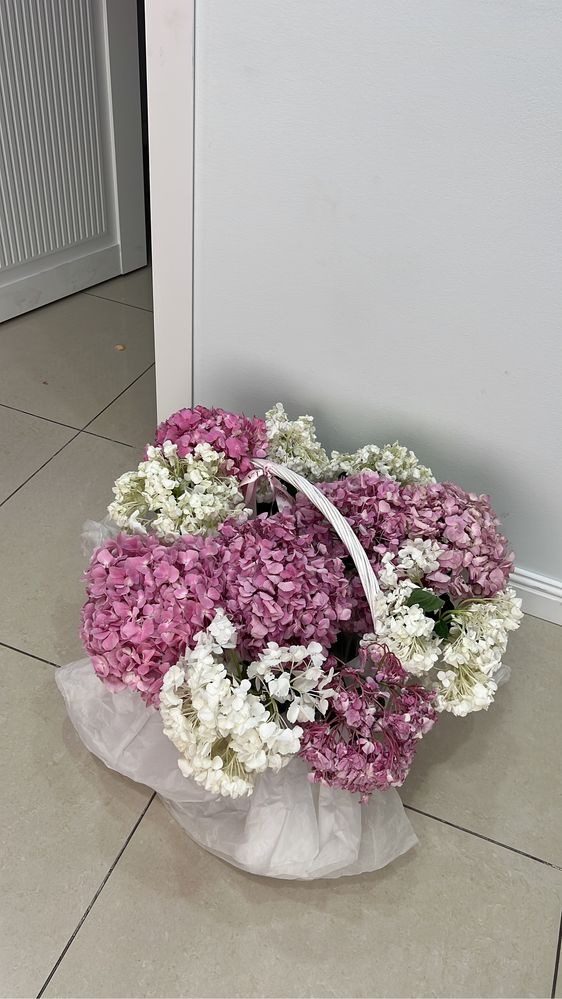 Срочно продам цветы. Букеты 7штук