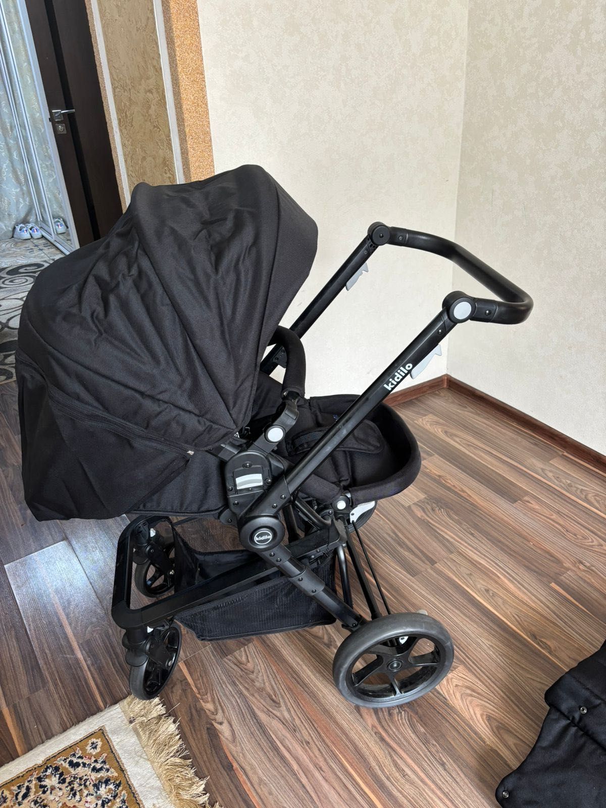 Коляска kidilo911