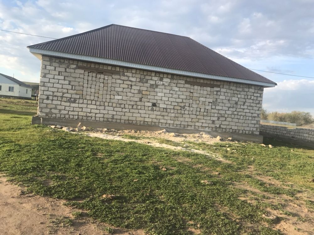 Продам земельный участок  с домиком