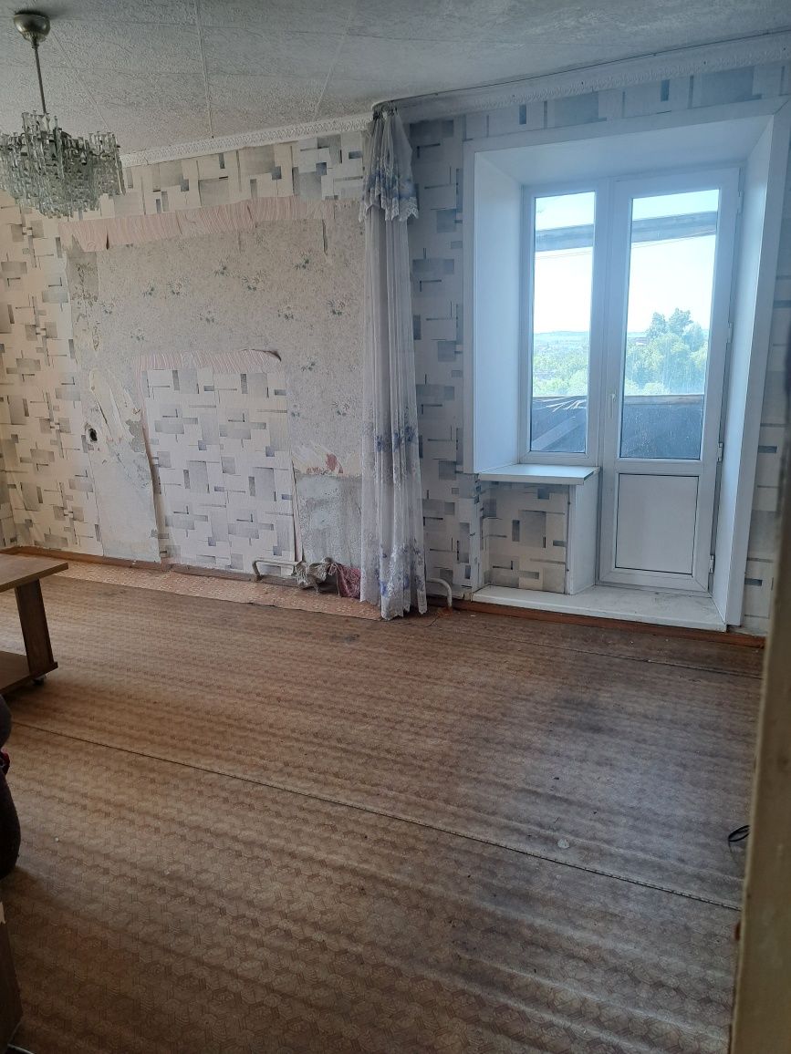 Продам срочно  4х комнатную квартиру