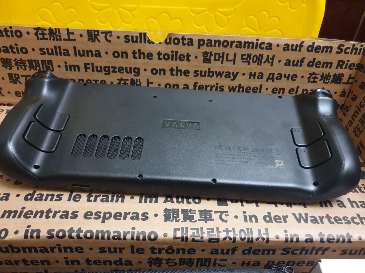 Steam Deck LCD 256 Gb в упаковке,состояние идеальное