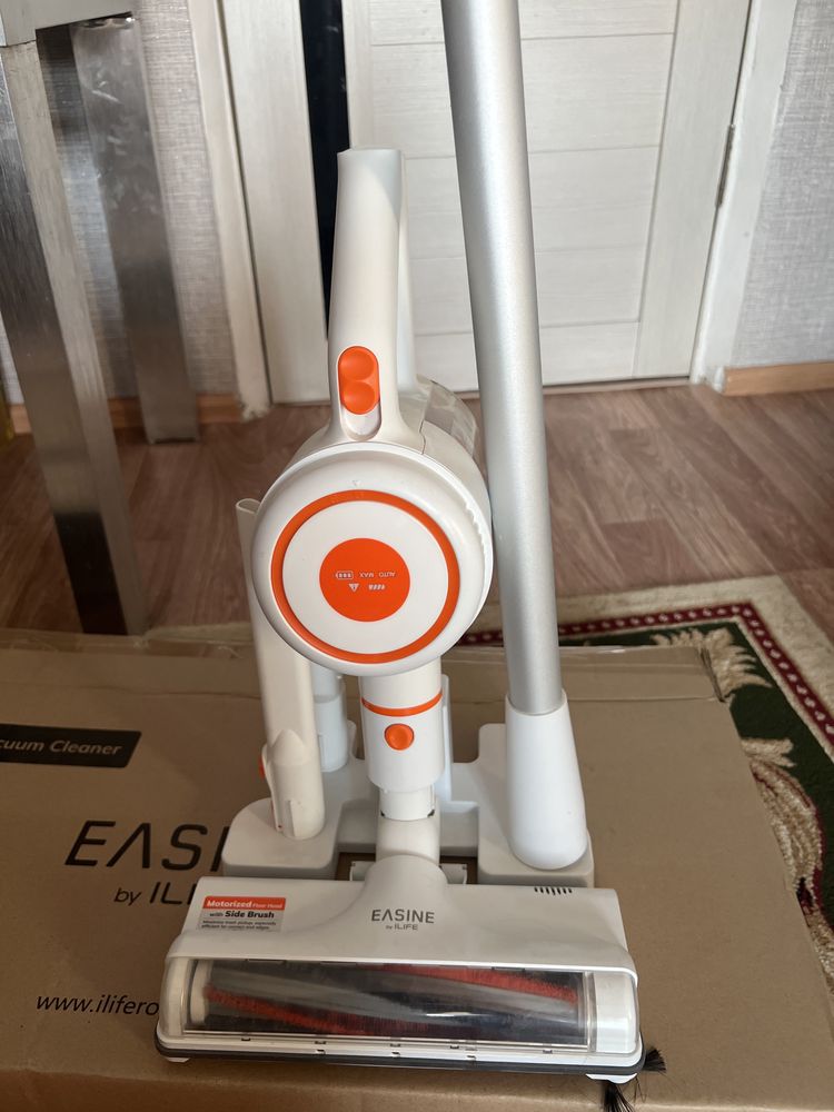 Продаю Easine G80 vacuum cleaner