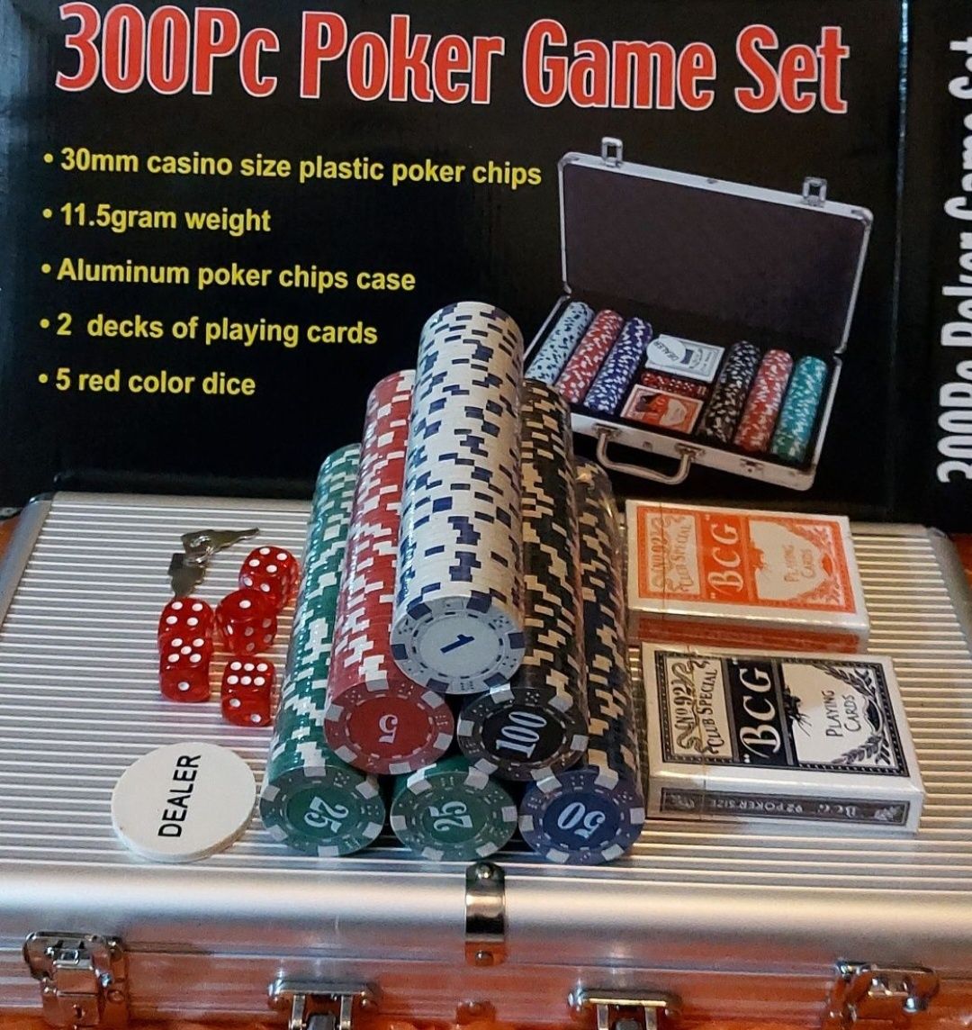 Покерный набор на 300 фишек. Poker set. Покер в кейсе + 2 колоды карт.