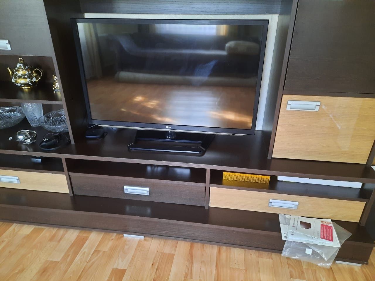 Телевизор LG, 107d