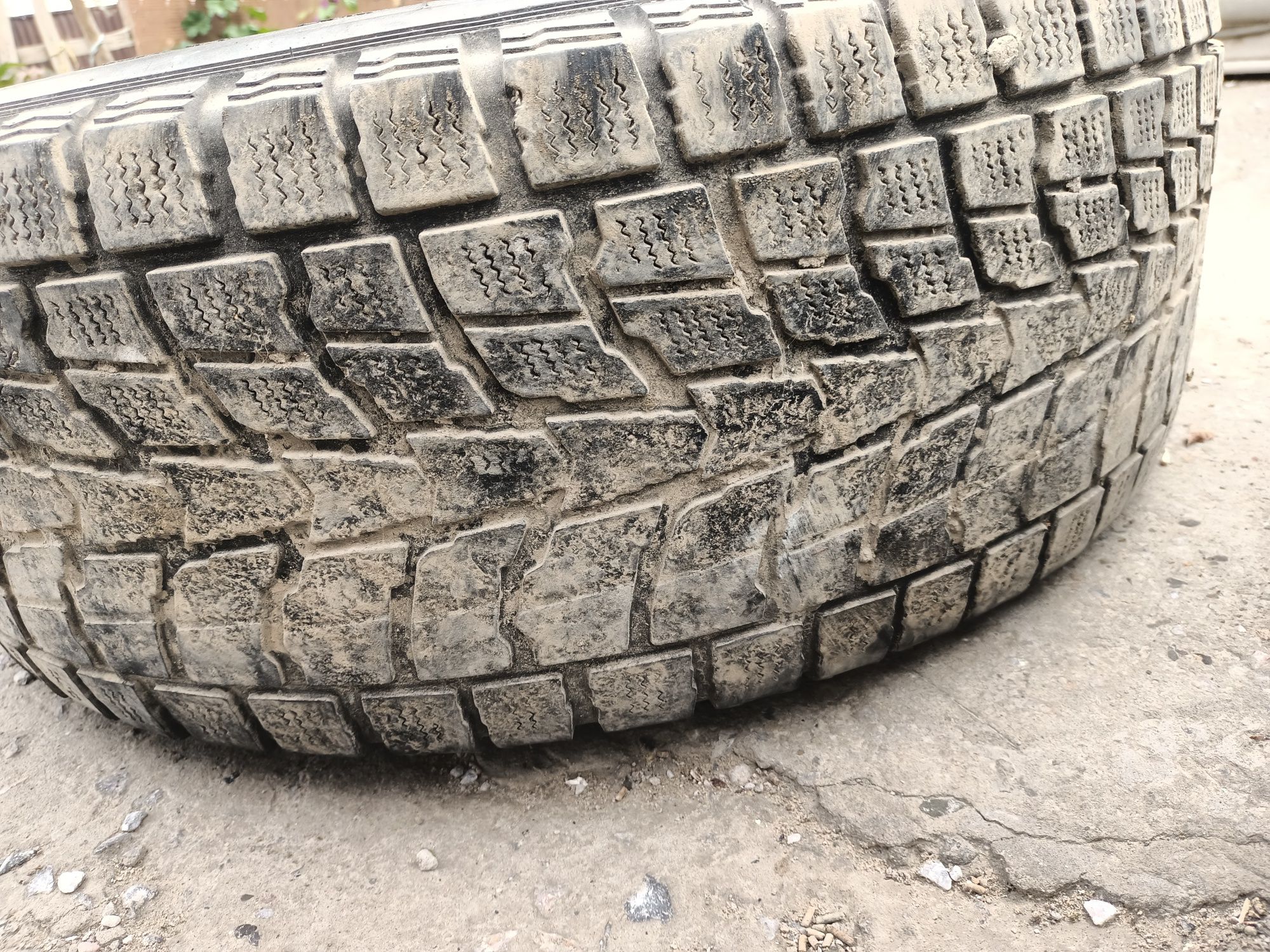 Продам Титаник с резиной на Митсубиси Паджеро,Делика