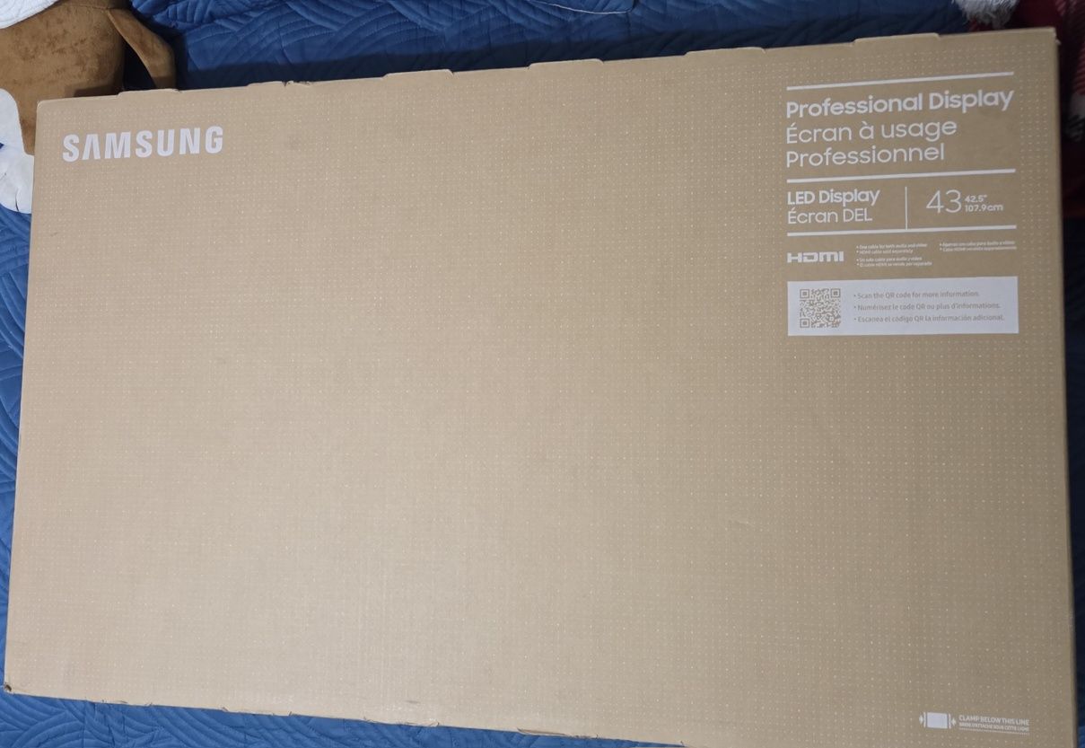 Продам профессиональный дисплей Samsung