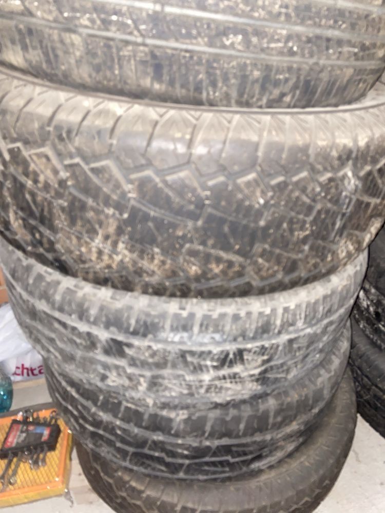 Продам резину на прадо 265/65R17