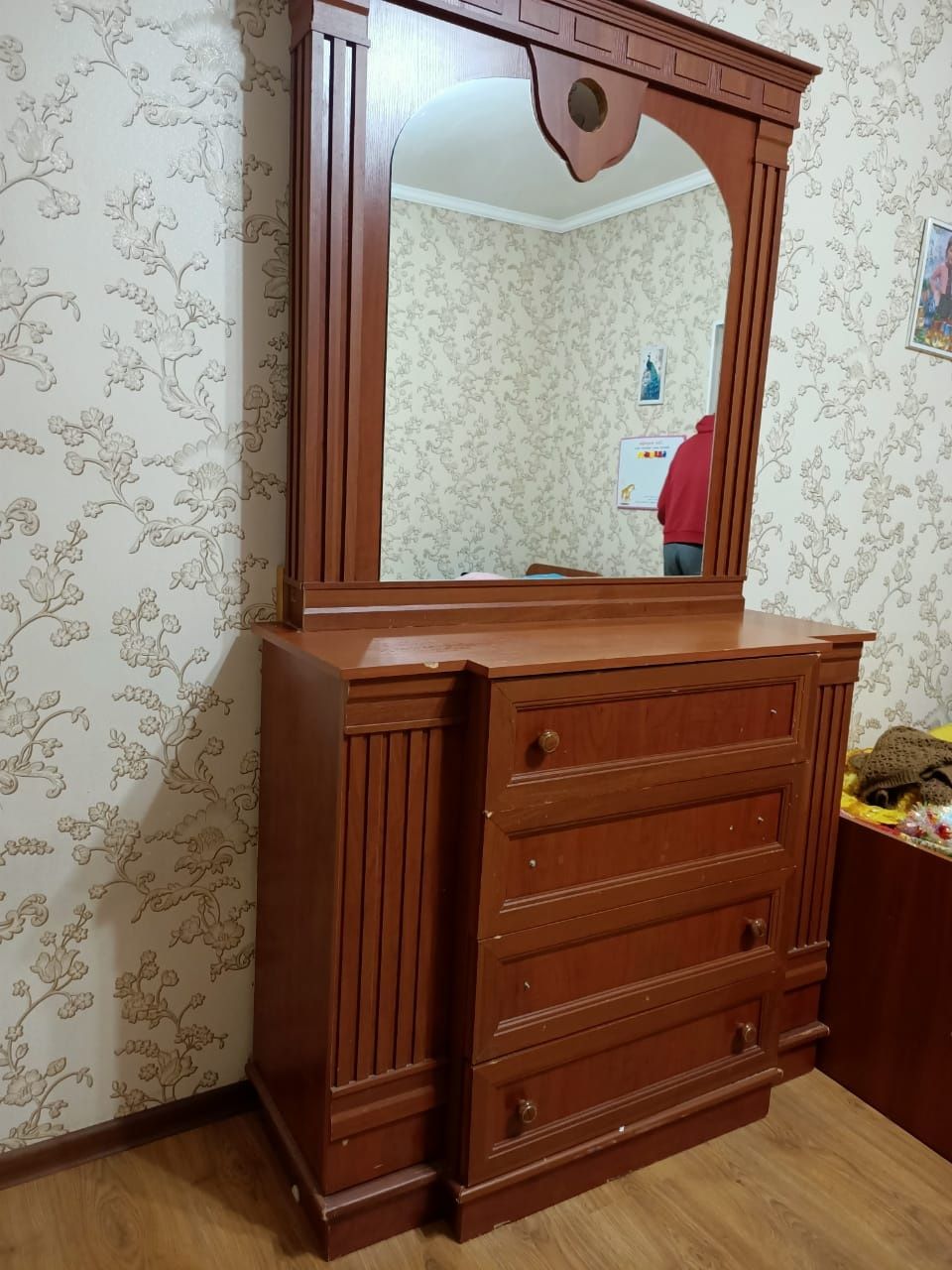 Продам мебель для спальни.