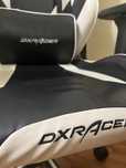 Продам игровое кресло DXRACER идеальное состояние