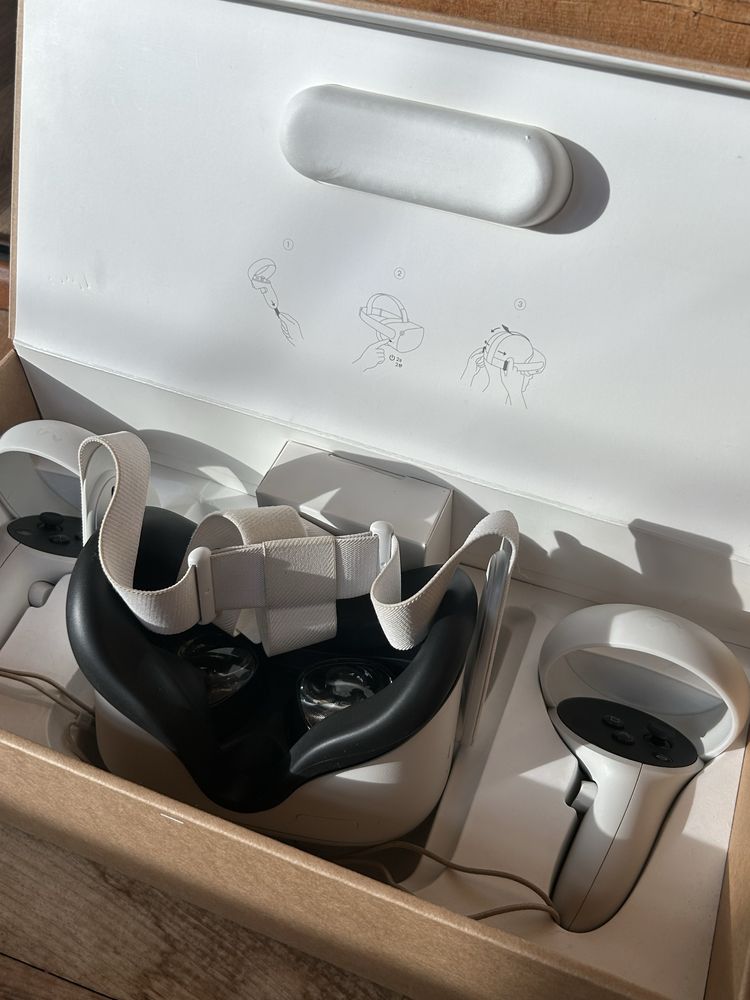 VR-очки Meta Quest 2 (Oculus) 128 ГБ + игры + кабель для ПК