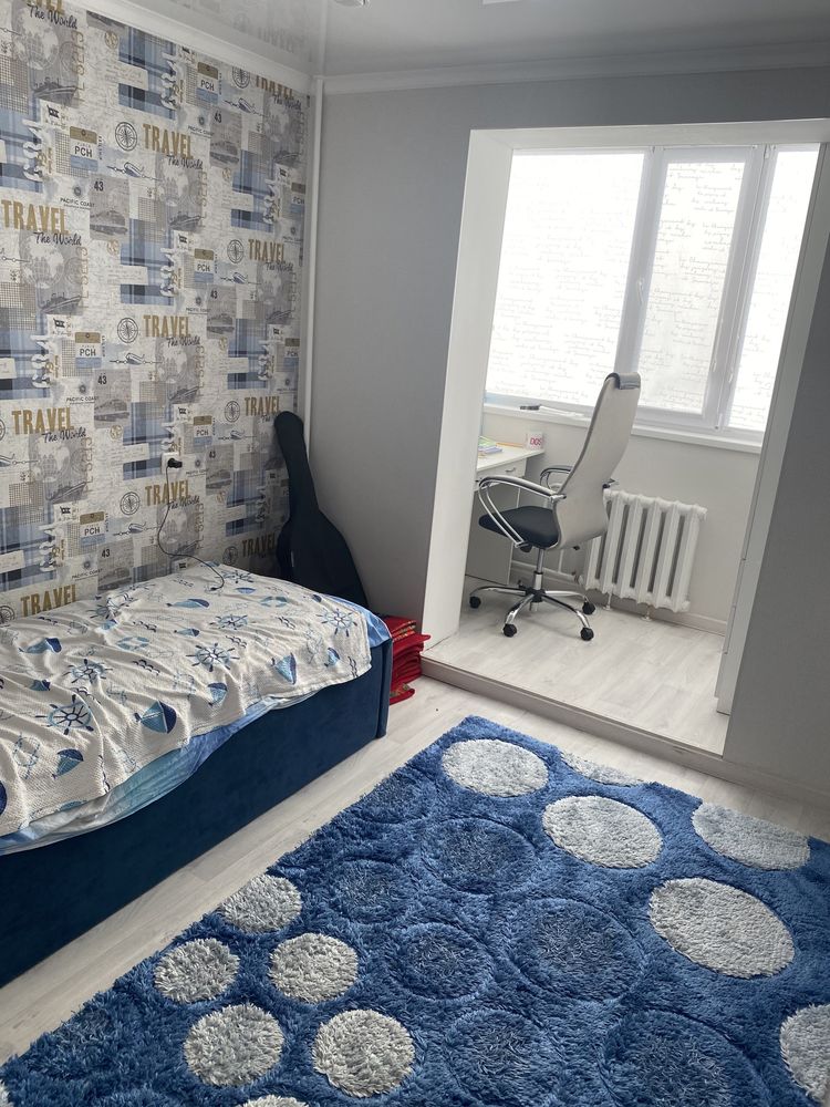Продам 4-х комнатную  квартиру , улучшеная планировка!!!  98 кв.м.