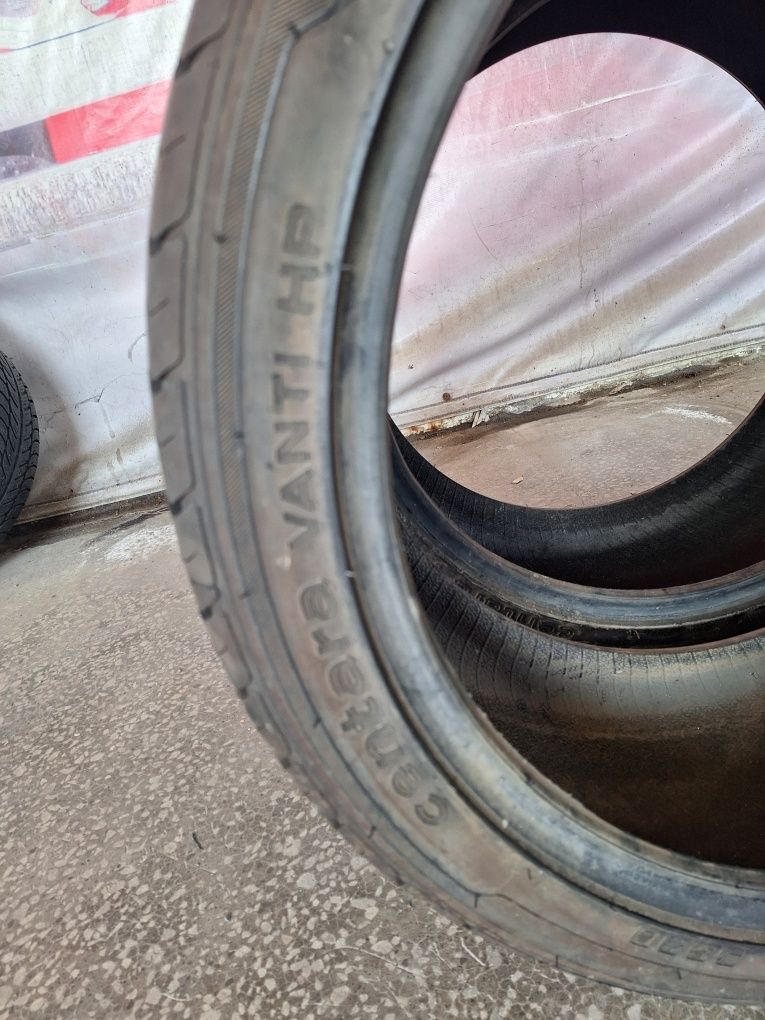 Продам пару резины 245/40/19